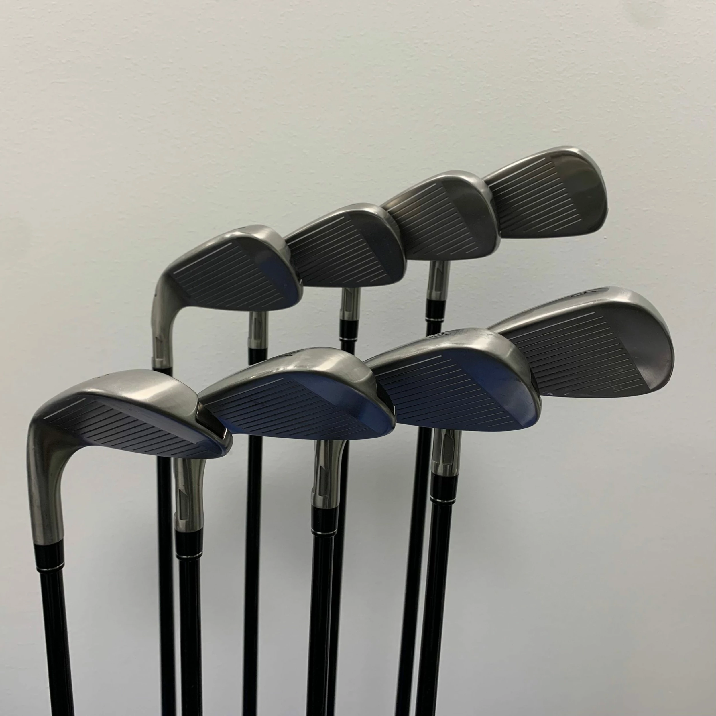 TaylorMade Stealth Irons 5-PW, AW, SW Ventus Red 5 Senior Right Hand - MINT 4 TaylorMade Stealth Irons 5-PW, AW, SW Ventus Red 5 Senior Right Hand - MINT - Image 2