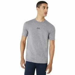 Oakley Bark New Short Sleeve T-Shirt -Golf Clubs Shop main 457131 24g bark new ss athletic heather grey 001 139639 png heroxlsq